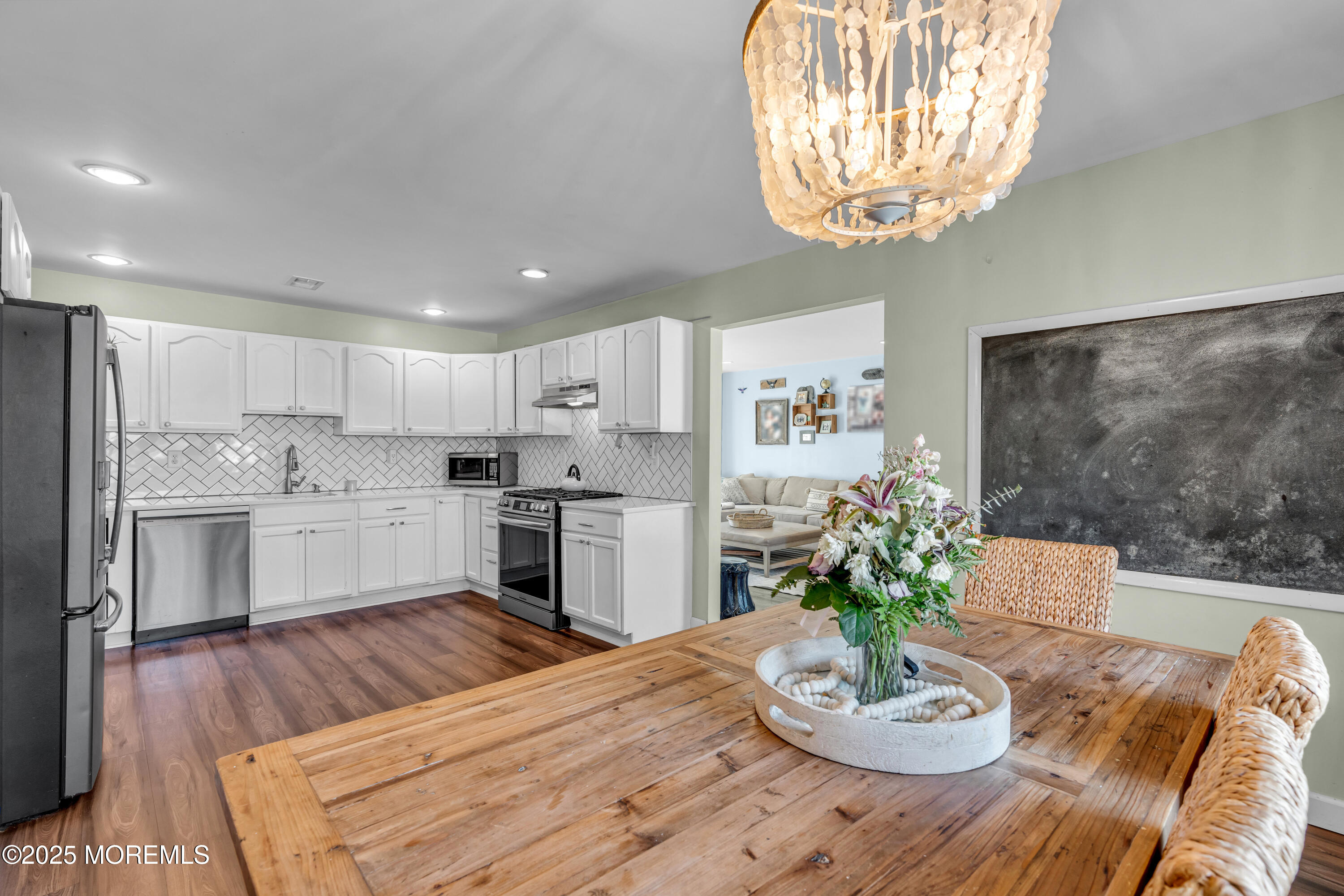 916 Arnold Avenue Point Pleasant, NJ 08742 - Photo 4 of 35 4