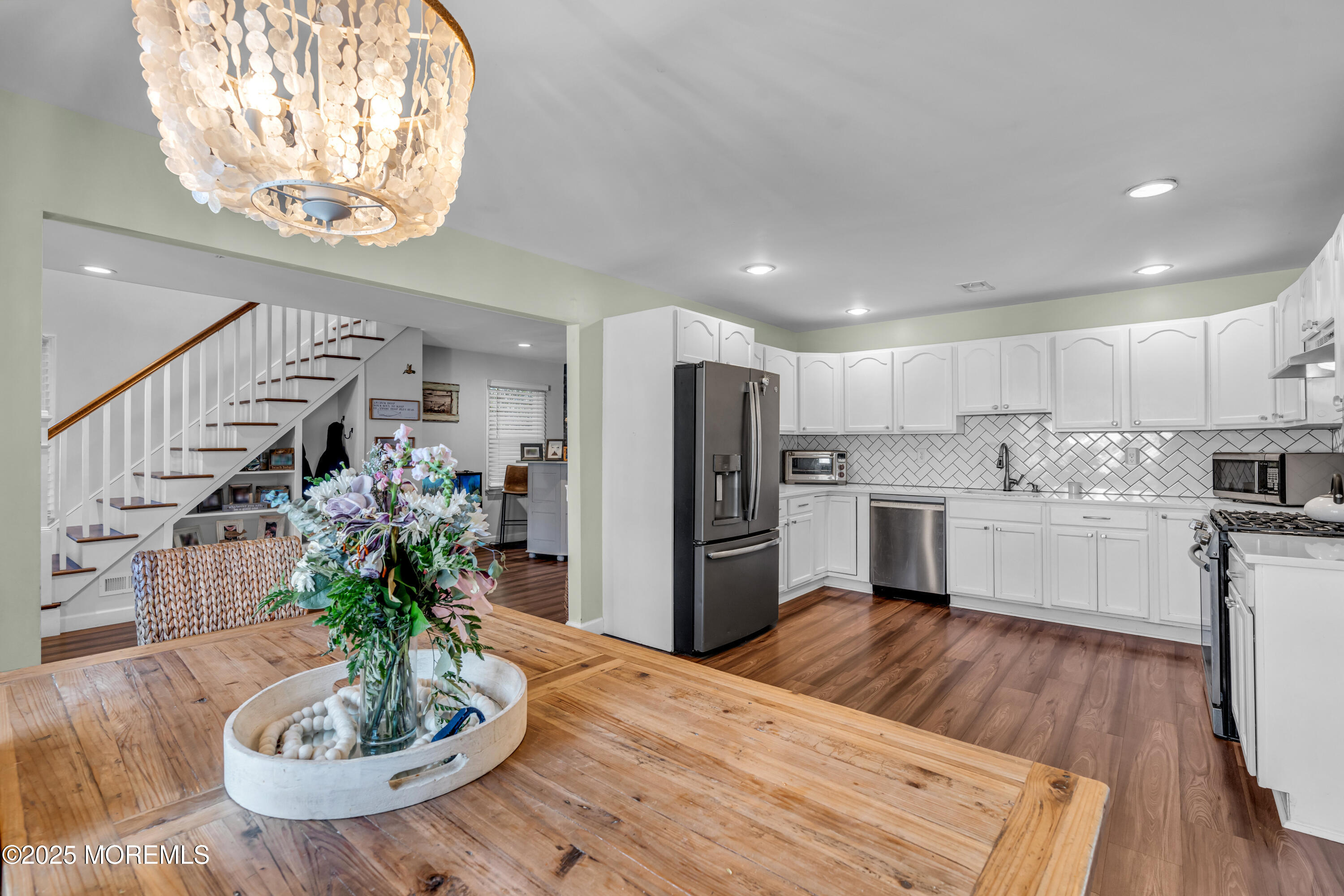 916 Arnold Avenue Point Pleasant, NJ 08742 - Photo 5 of 35 5