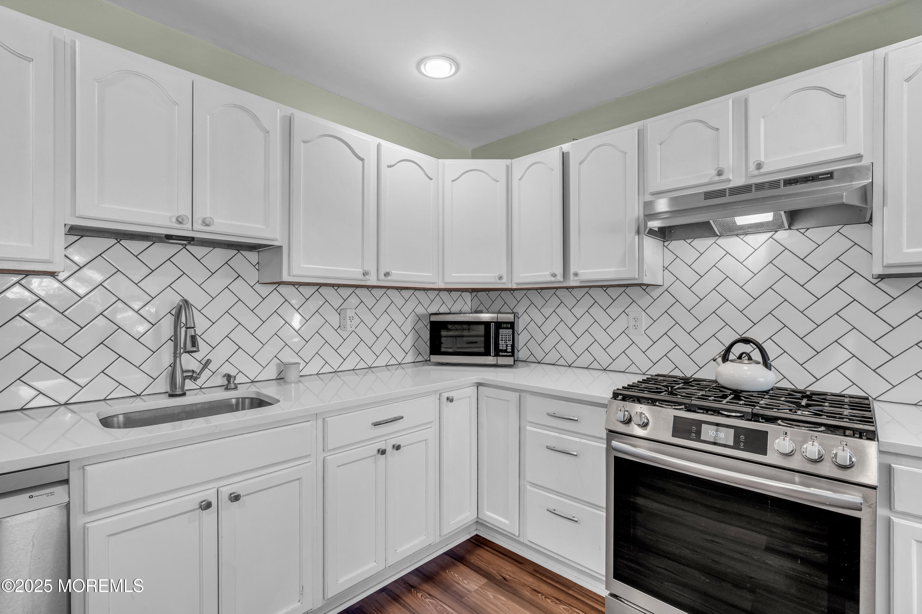 916 Arnold Avenue Point Pleasant, NJ 08742 - Photo 8 of 35 8