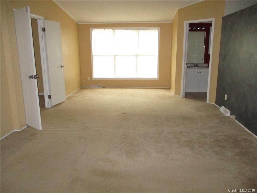 7852 Plott Road Charlotte, NC 28215 - Photo 5 of 14 Gallery Image 5