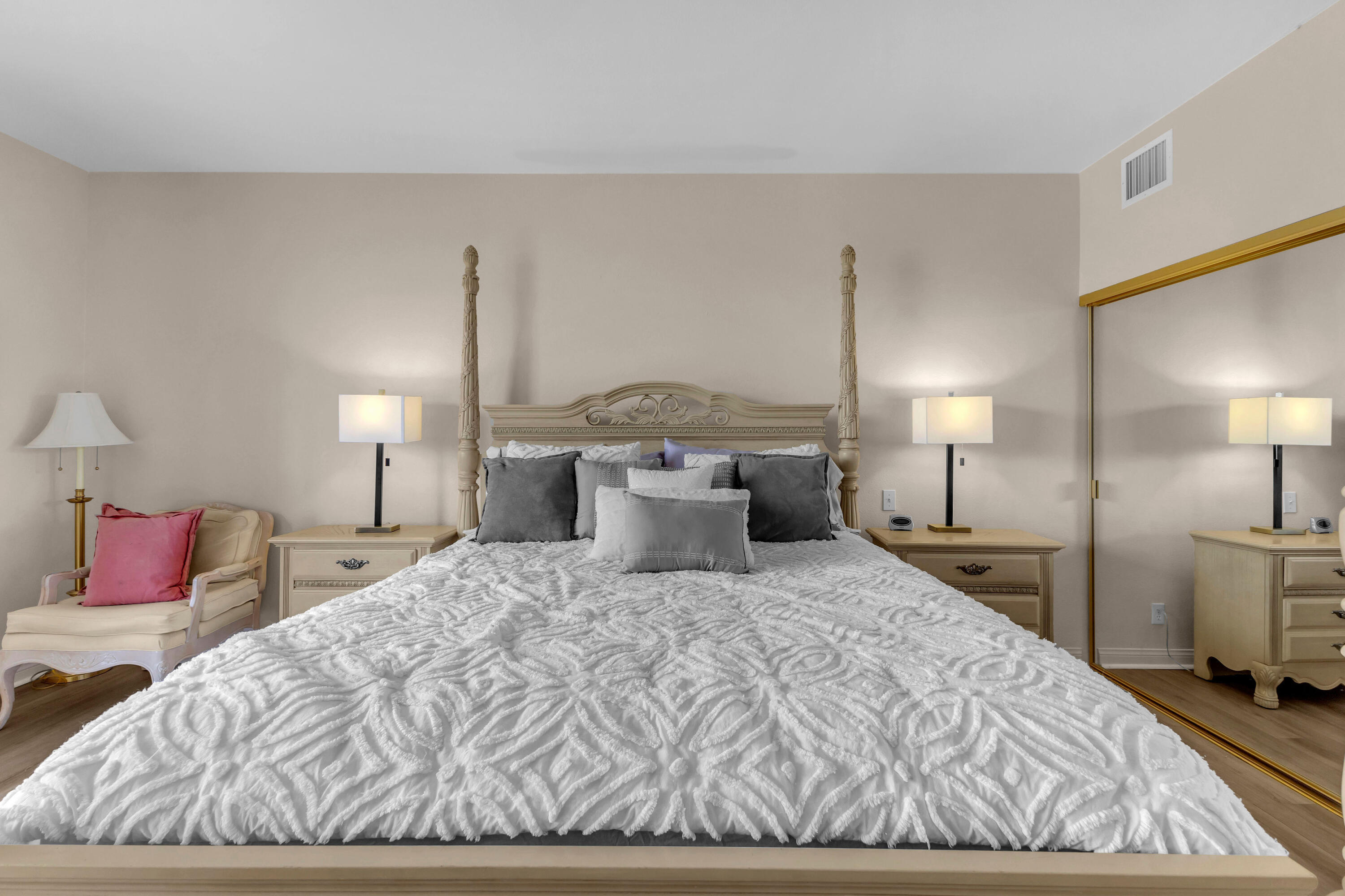 910 Island Drive, Unit 112 Rancho Mirage, CA 92270 - Photo 19 of 47 IMG_5097