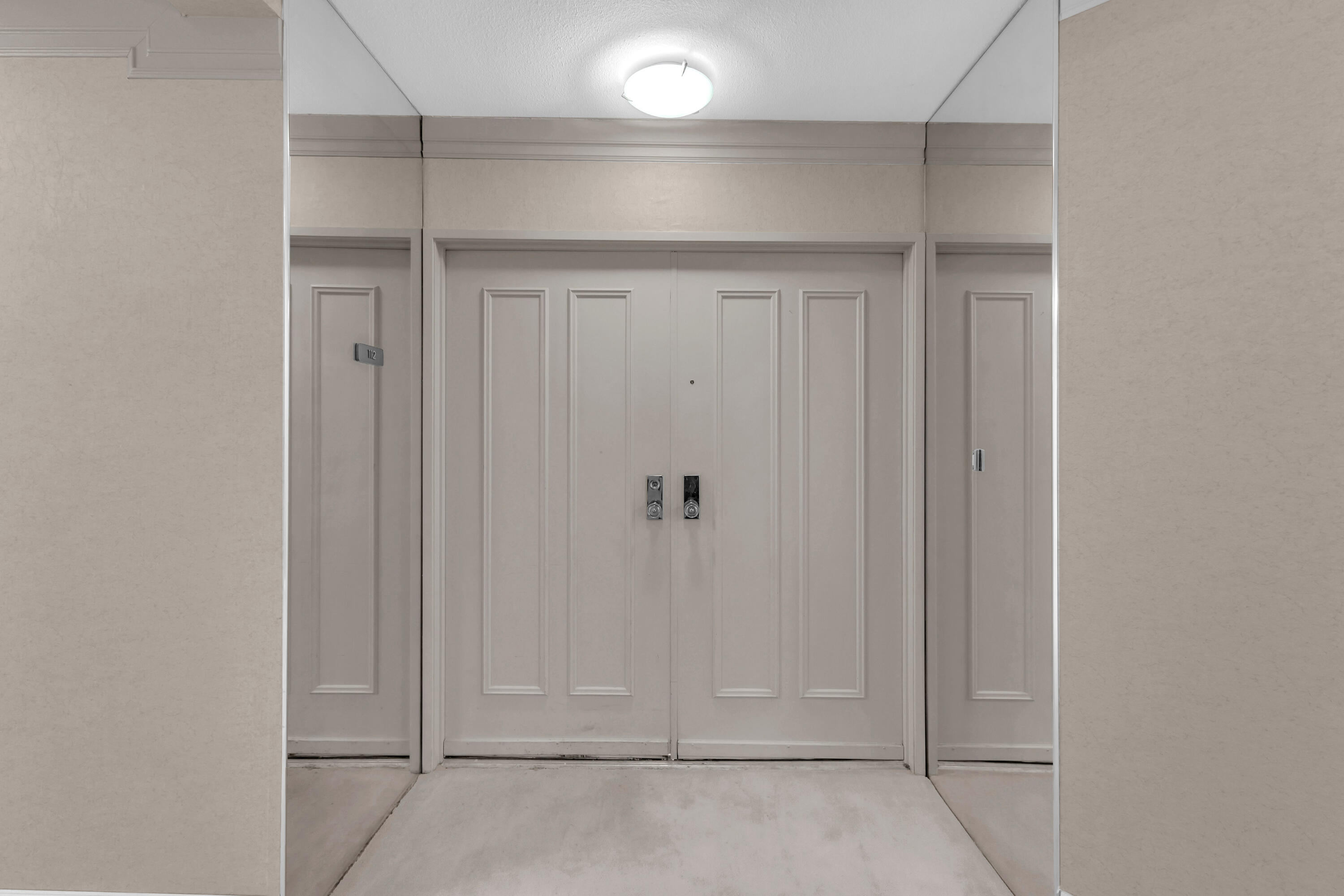 910 Island Drive, Unit 112 Rancho Mirage, CA 92270 - Photo 2 of 47 IMG_4977