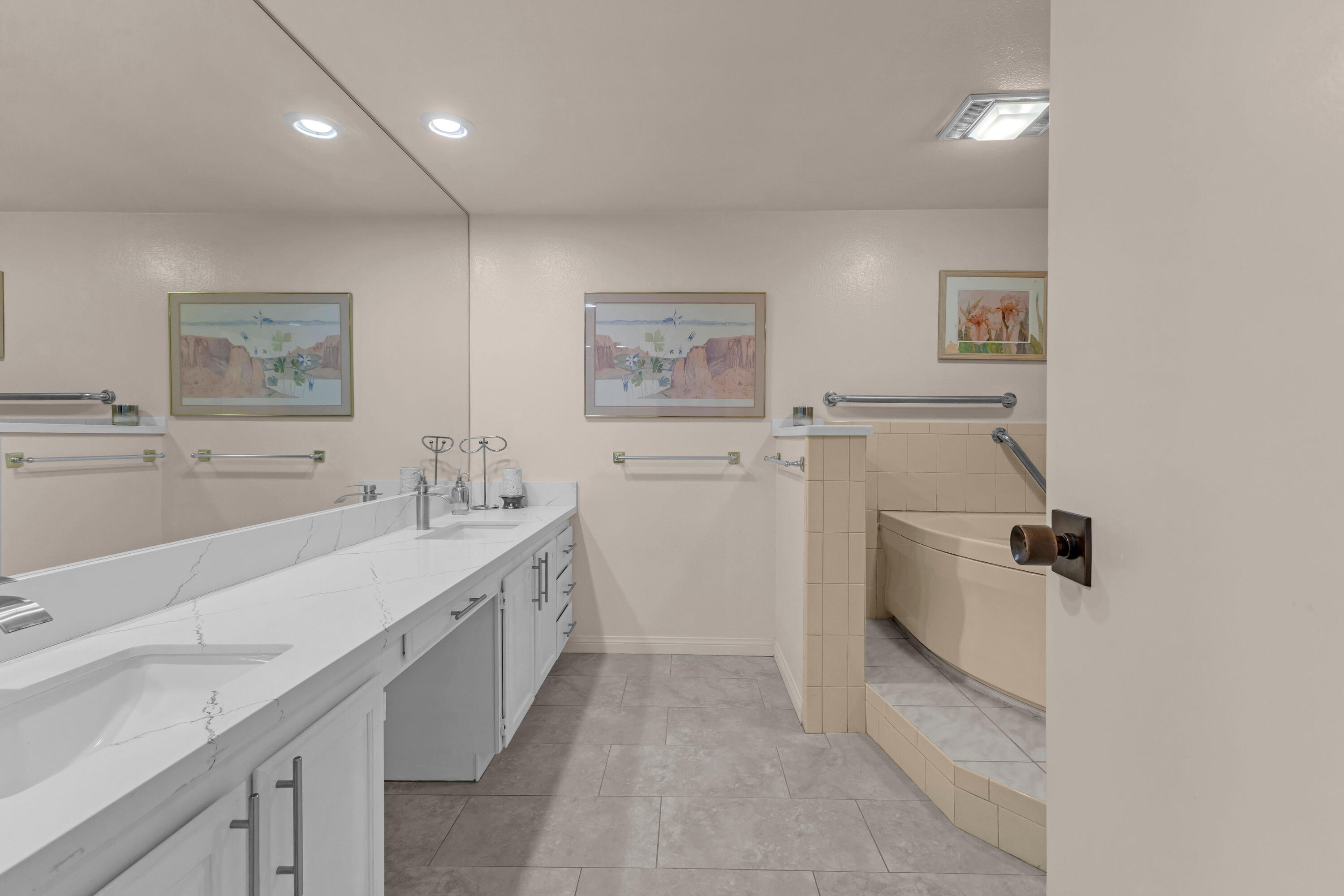 910 Island Drive, Unit 112 Rancho Mirage, CA 92270 - Photo 23 of 47 IMG_5115