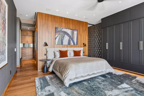 $3,300,000 | 255 Hennepin Avenue, Unit 3303, Minneapolis, MN 55401