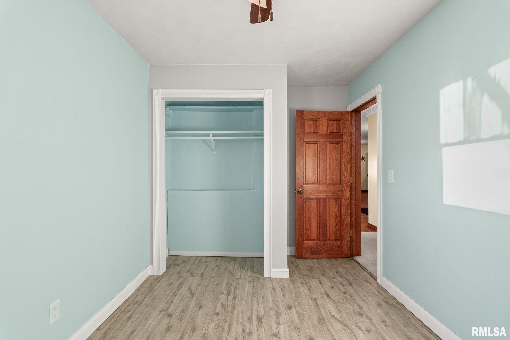 1098 Green Acres Lane Springfield, IL 62707 - Photo 22 of 38 Gallery Image 22