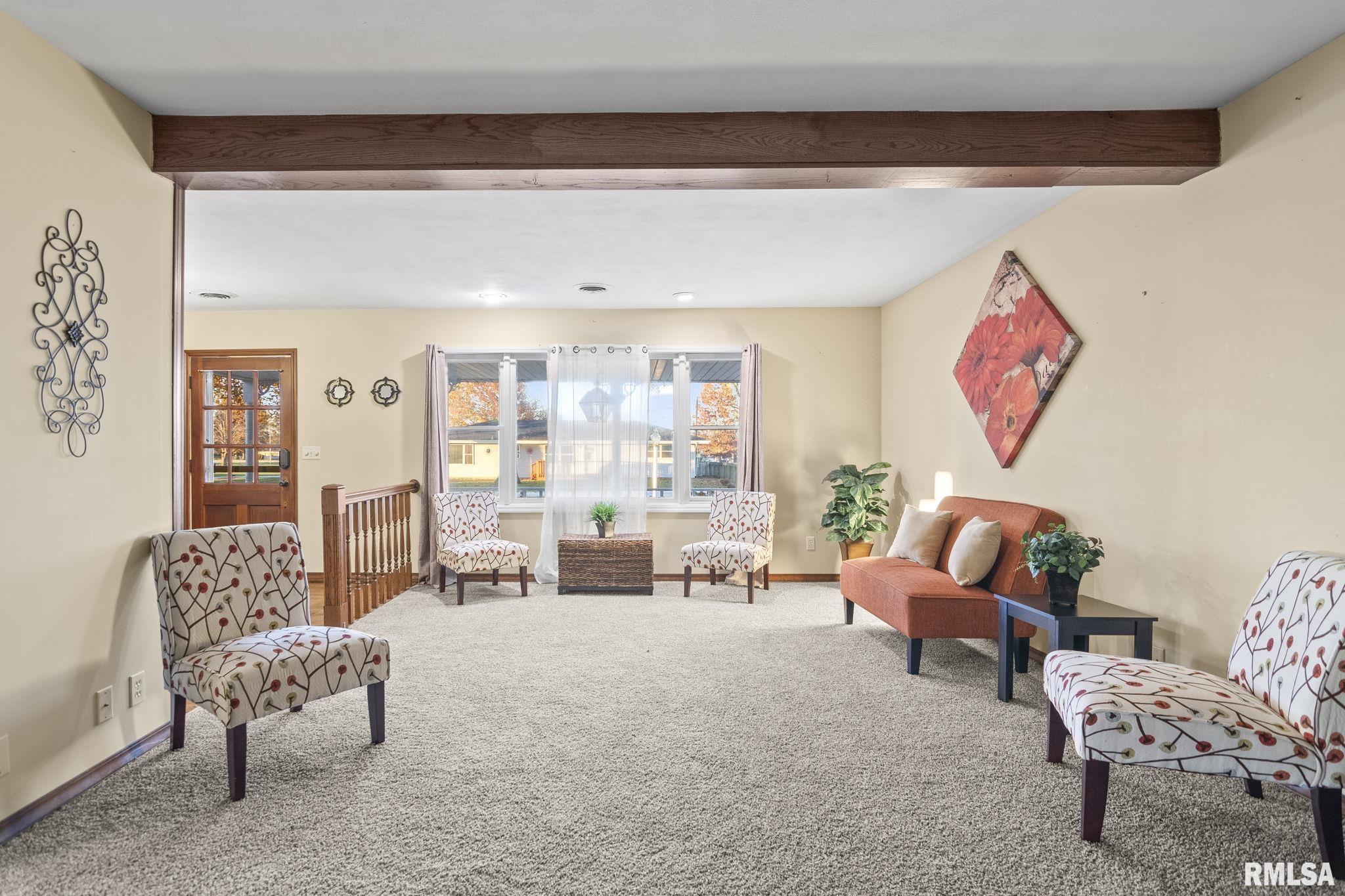 1098 Green Acres Lane Springfield, IL 62707 - Photo 5 of 38 Gallery Image 5