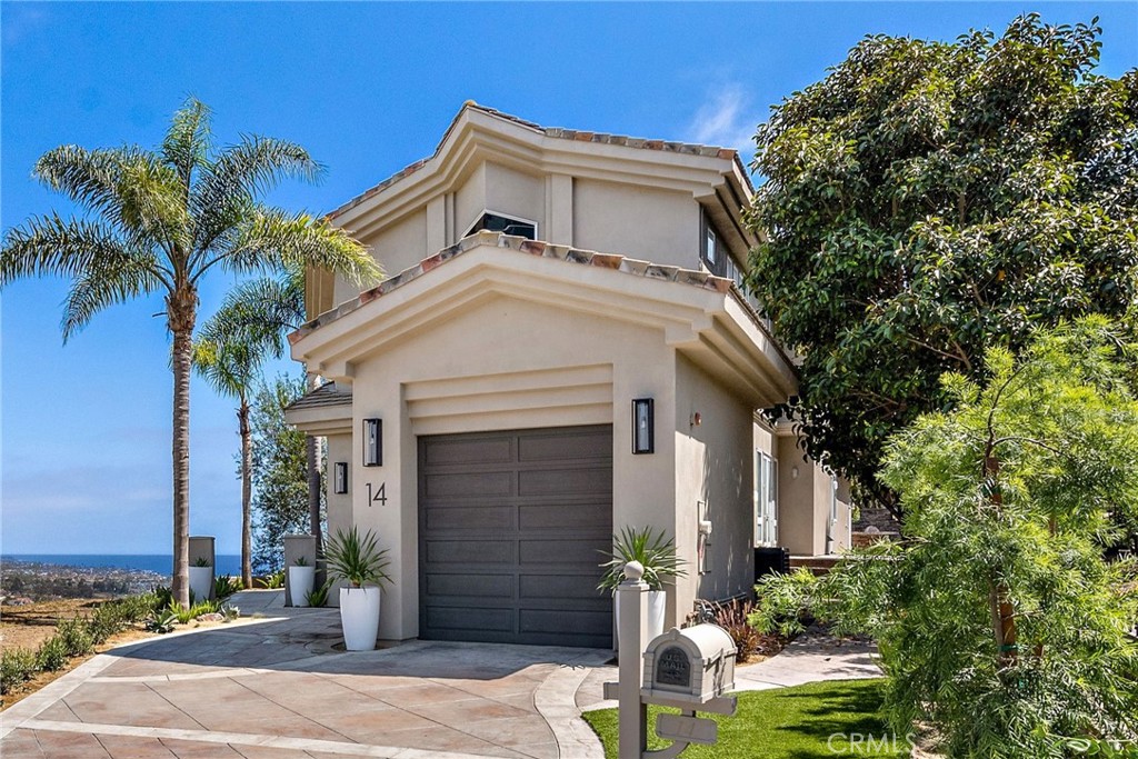14 Mar Del Rey San Clemente, CA 92673 - Photo 64 of 70 a front view of a house with garden