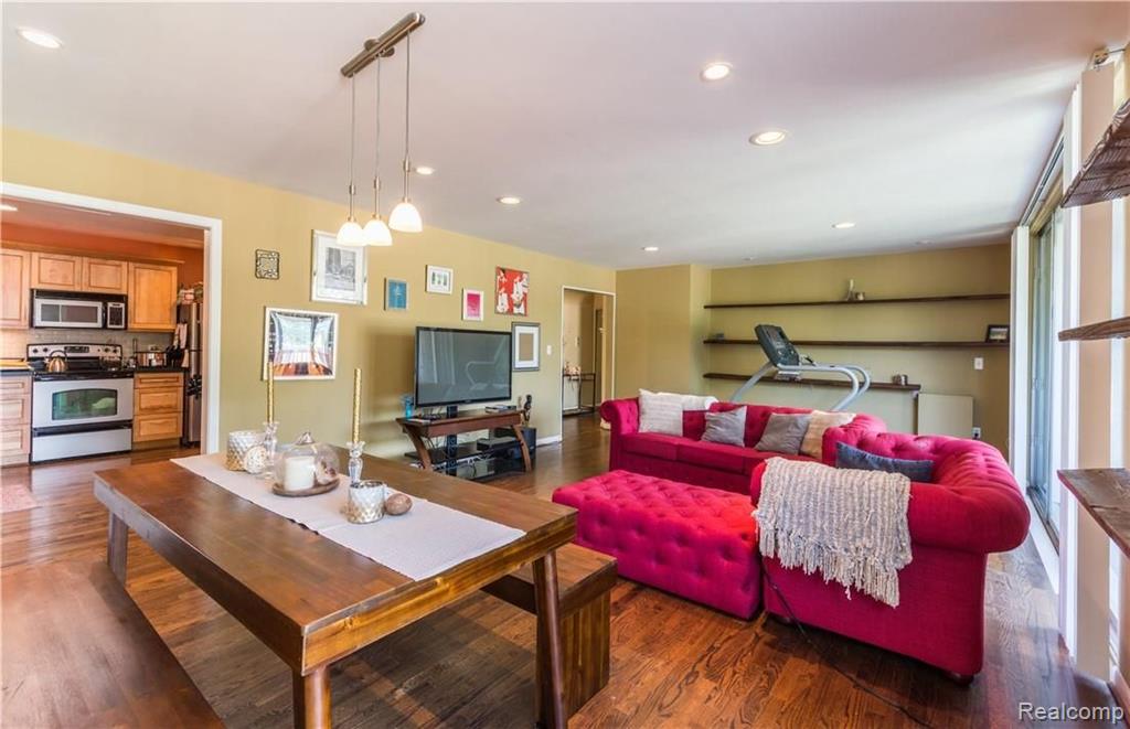 4043 West Maple Road, Unit D Bloomfield Hills, MI 48301 - Photo 11 of 24