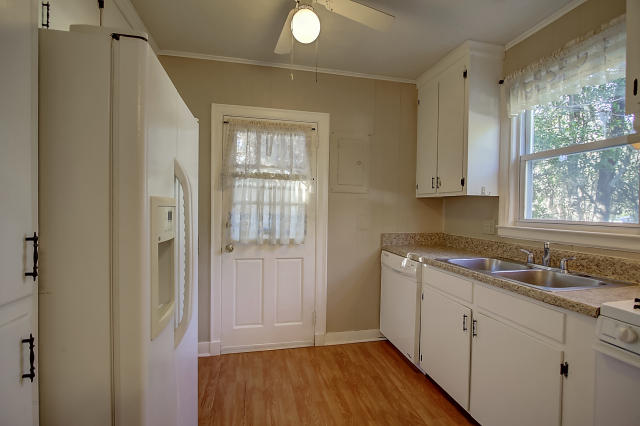 2 Colleton Drive Charleston, SC 29407 - Photo 13 of 23 Rear Entrance
