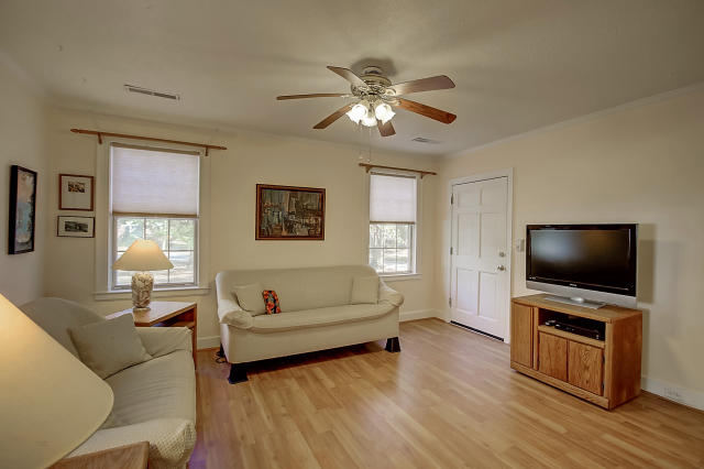 2 Colleton Drive Charleston, SC 29407 - Photo 7 of 23 Living Room to the Front Door