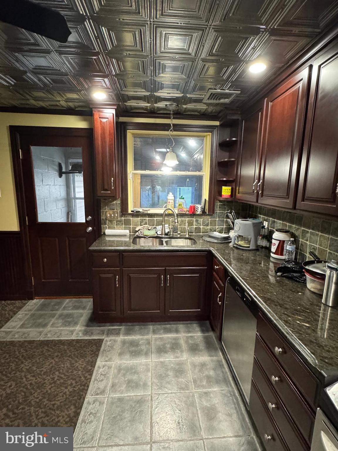 535 Garibaldi Court Hazleton, PA 18201 - Photo 12 of 47