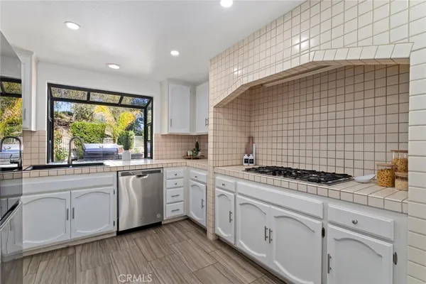 $1,174,000 | 25546 Hardy Place, Stevenson Ranch, CA 91381