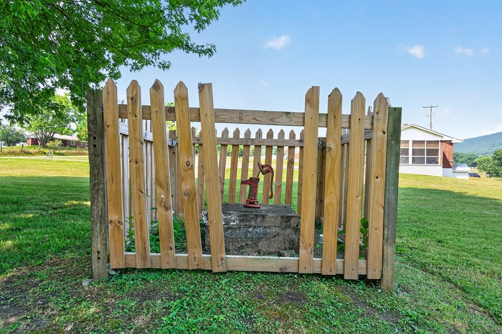 969 Ivanhoe Road Max Meadows, VA 24360 - Photo 53 of 70 Gallery Image 53