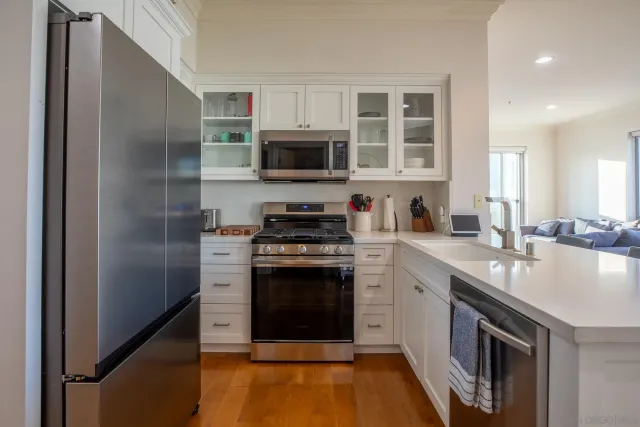 $3,350 | 445 Island Avenue, Unit 605, San Diego, CA 92101