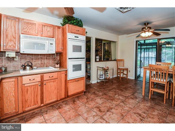 454 New Road Southampton, NJ 08088 - Photo 7 of 25 Kitchen