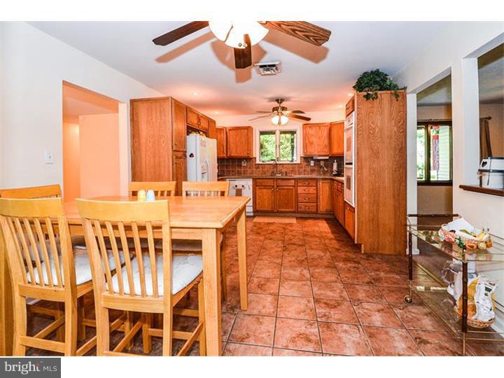 454 New Road Southampton, NJ 08088 - Photo 8 of 25 Kitchen