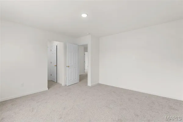 $439,900 | 316 Winding Bluffs Court, Fenton, MO 63026