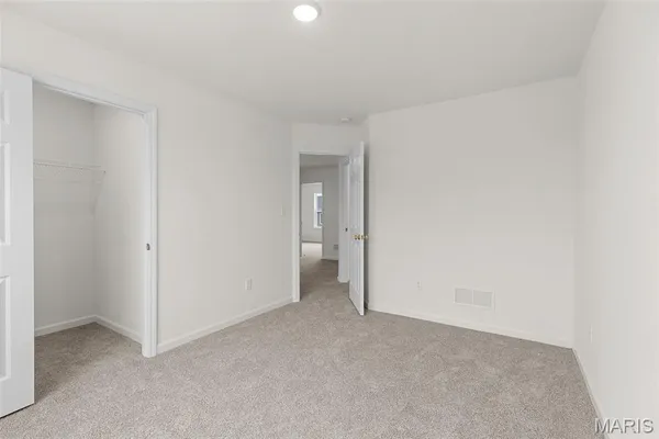 $439,900 | 316 Winding Bluffs Court, Fenton, MO 63026