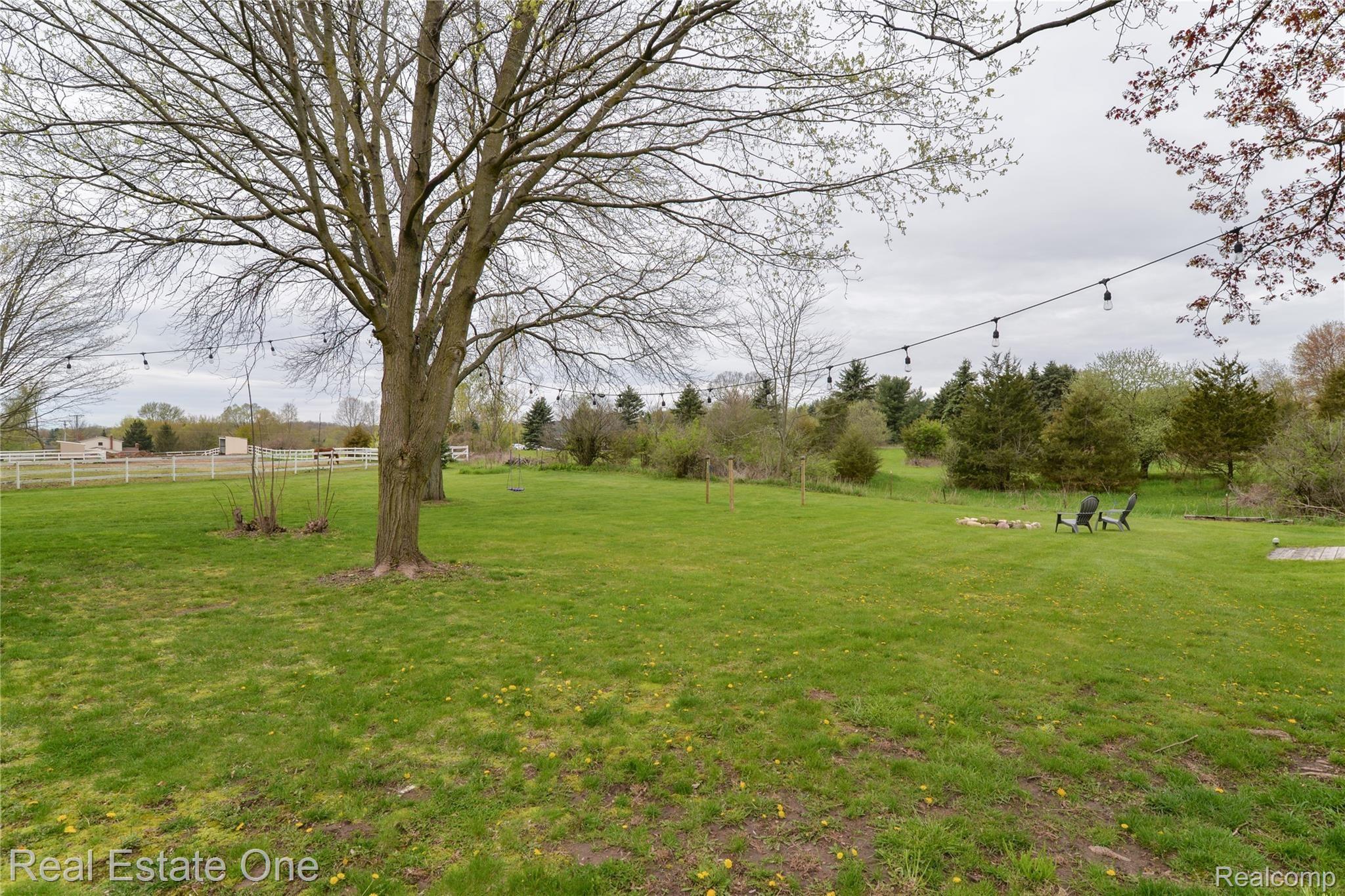 1095 North Garner Road Milford, MI 48380 - Photo 41 of 45 DSC_0134.jpg