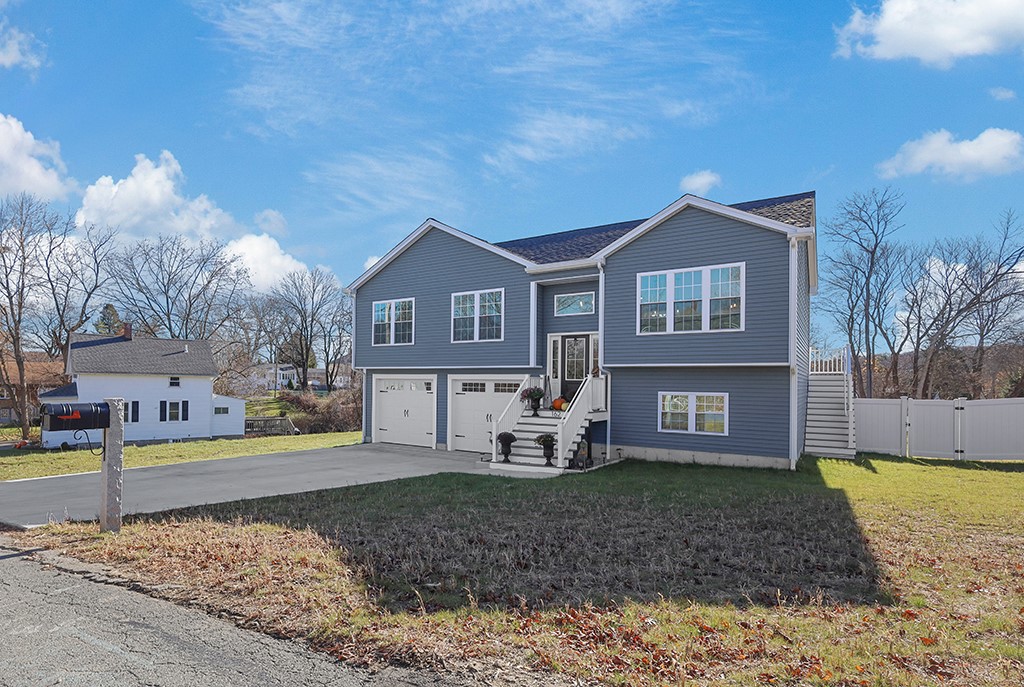 162 Bertenshaw Road Woonsocket, RI 02895 - Photo 3 of 31 Gallery Image 3