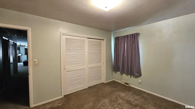 $169,000 | 1216 South 17th Street, Herrin, IL 62948