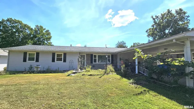 $169,000 | 1216 South 17th Street, Herrin, IL 62948