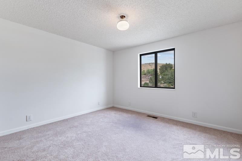 9465 Tomahawk Way Reno, NV 89506 - Photo 22 of 40 Photo 22