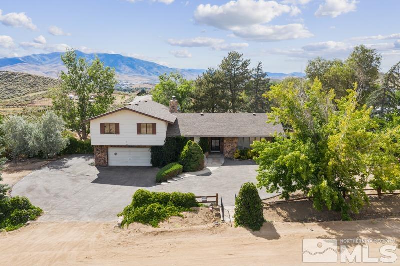 9465 Tomahawk Way Reno, NV 89506 - Photo 3 of 40 Photo 3