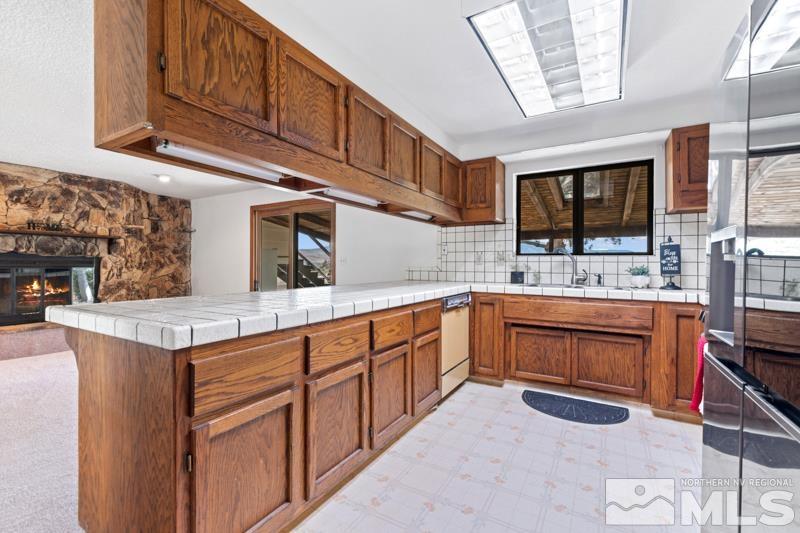 9465 Tomahawk Way Reno, NV 89506 - Photo 7 of 40 Photo 7