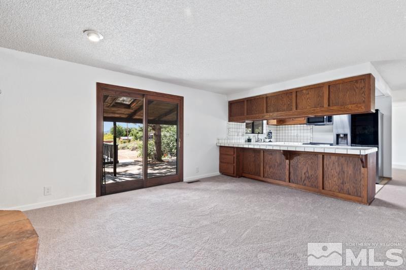 9465 Tomahawk Way Reno, NV 89506 - Photo 9 of 40 Photo 9