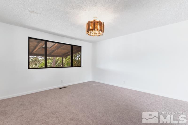 9465 Tomahawk Way Reno, NV 89506 - Photo 10 of 40 Photo 10