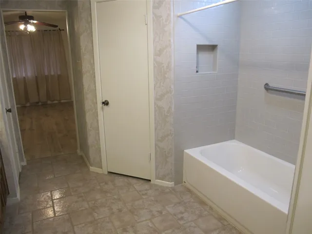 $1,995 | 4206 Harcourt Drive, Austin, TX 78727