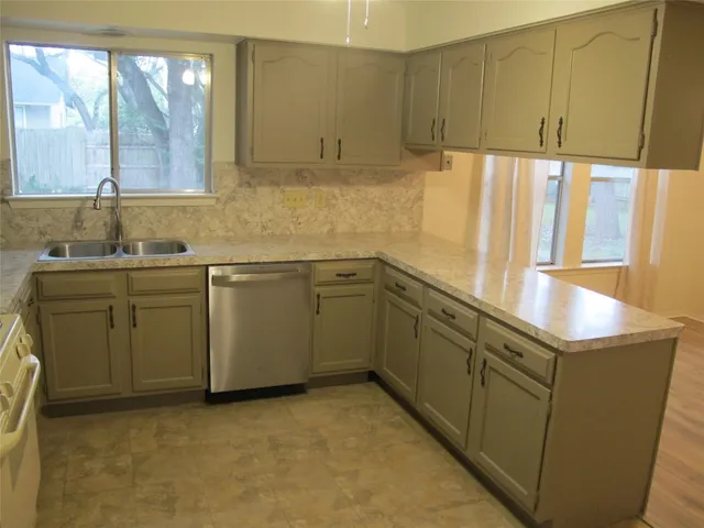 $1,995 | 4206 Harcourt Drive, Austin, TX 78727