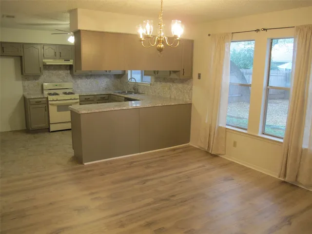 $1,995 | 4206 Harcourt Drive, Austin, TX 78727