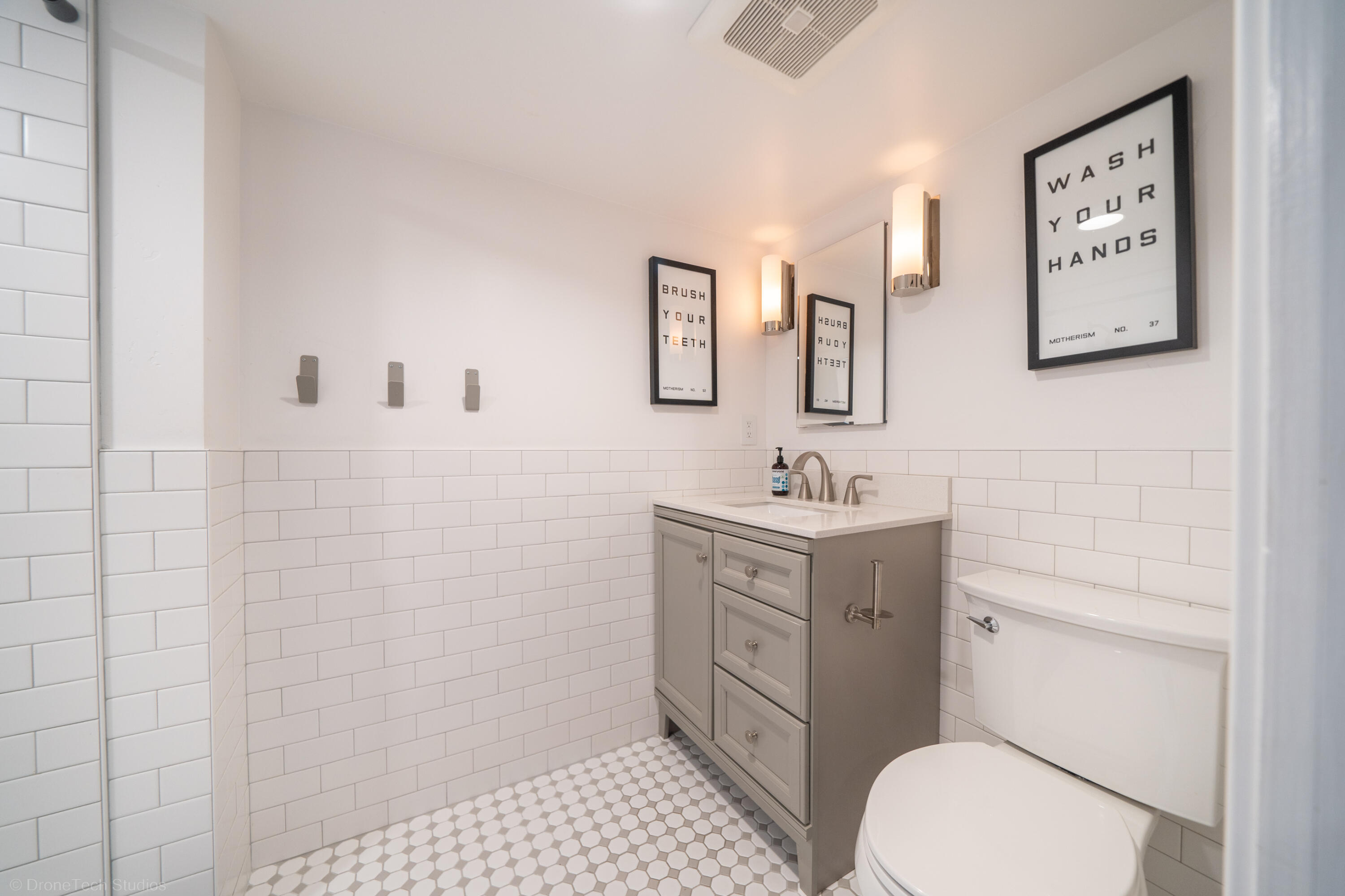 3274 Wilshire Drive Redding, CA 96002 - Photo 53 of 107 3274 Wilshire Dr-61 - Copy