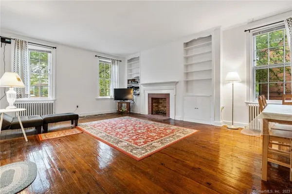 $3,500 | 239 Bradley Street, Unit 2, New Haven, CT 06510