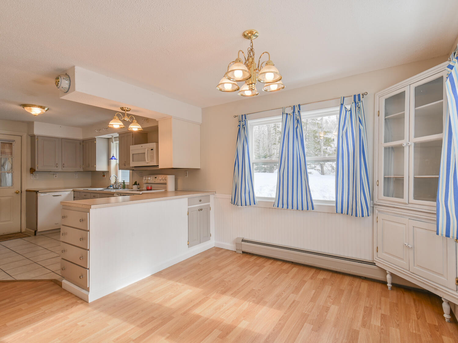 26 Gameston Park Road Ellsworth, ME 04605 - Photo 11 of 49 Dining Area