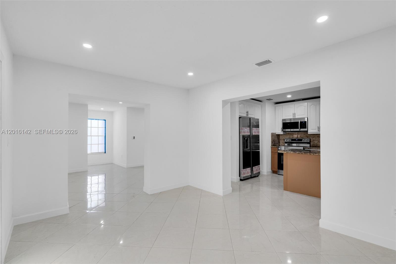 14755 Southwest 82nd Terrace Miami, FL 33193 - Photo 9 of 32