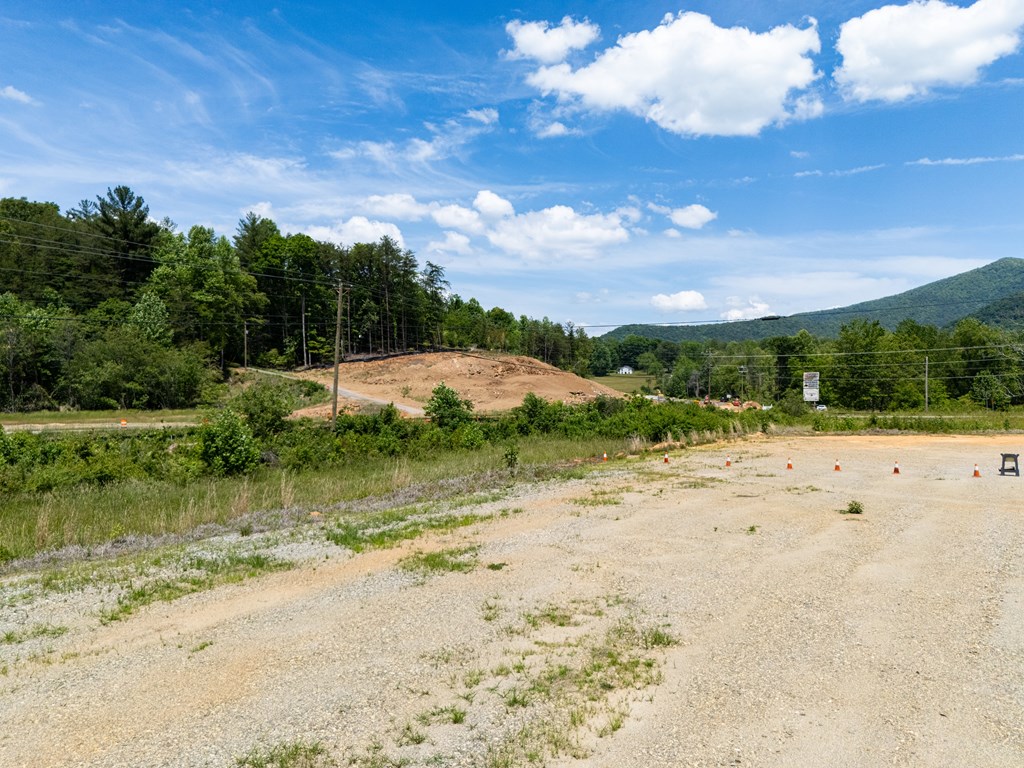 40 Trackrock Gap Road Blairsville, GA 30512 - Photo 3 of 39