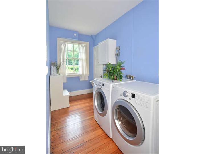 516 Oakley Road Haverford, PA 19041 - Photo 10 of 24 Laundry Room
