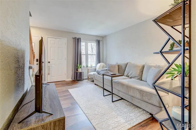 $154,900 | 10161 Squire Meadows Drive, Unit C, St. Louis, MO 63123