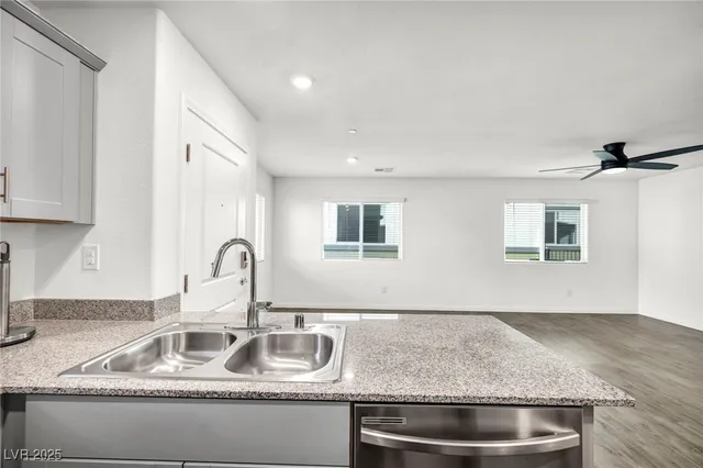 $350,000 | 12128 Frost Lime Road, Unit 4, Las Vegas, NV 89183