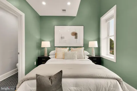 $1,649,500 | 1519 East Capitol Street Southeast, Washington, DC 20003
