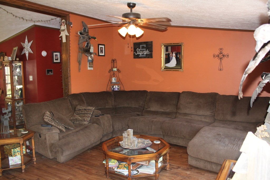 11363 Pond Road Huntingdon, PA 16652 - Photo 11 of 48 Gallery Image 11