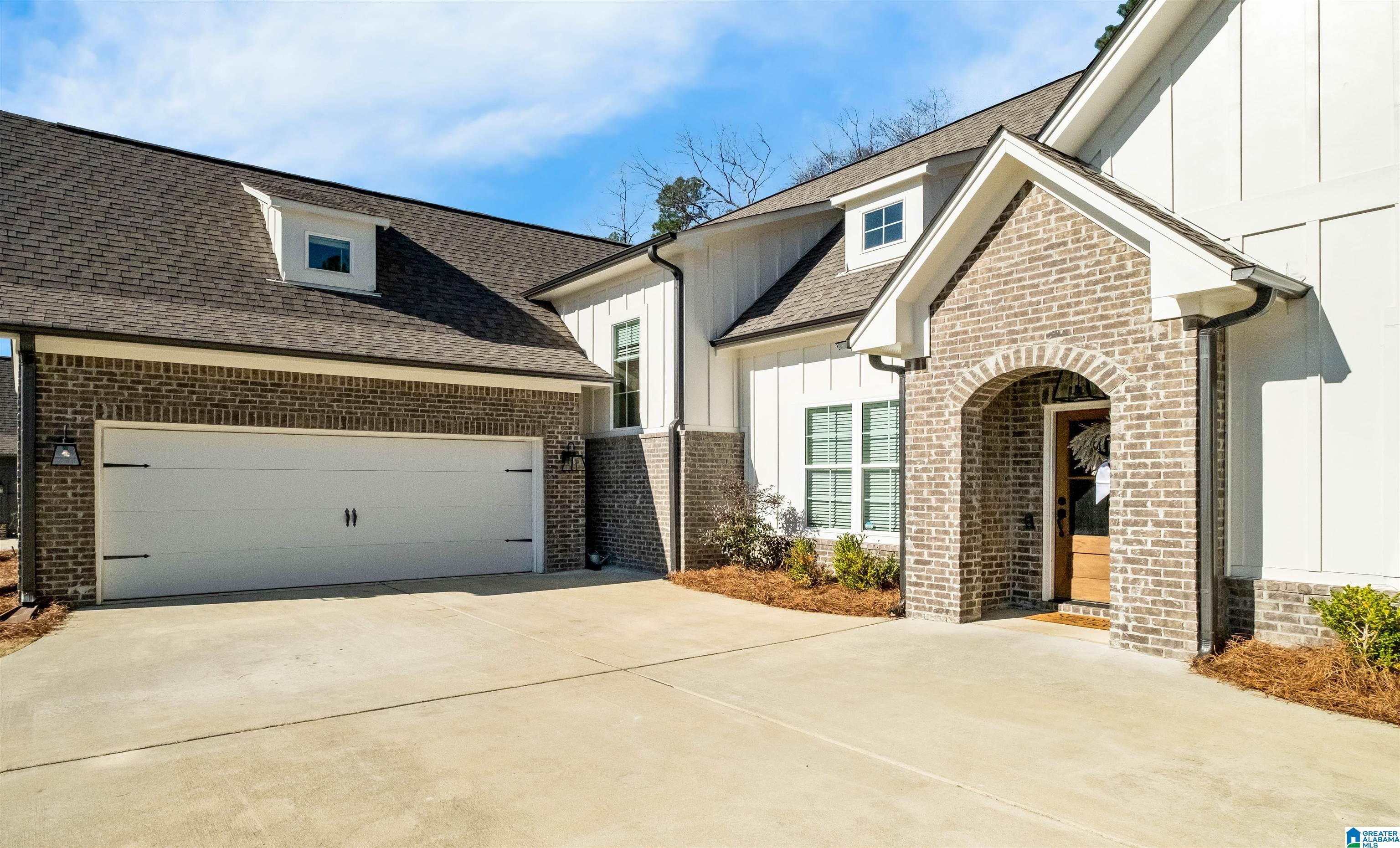 217 Kinross Circle Pelham, AL 35124 - Photo 3 of 53
