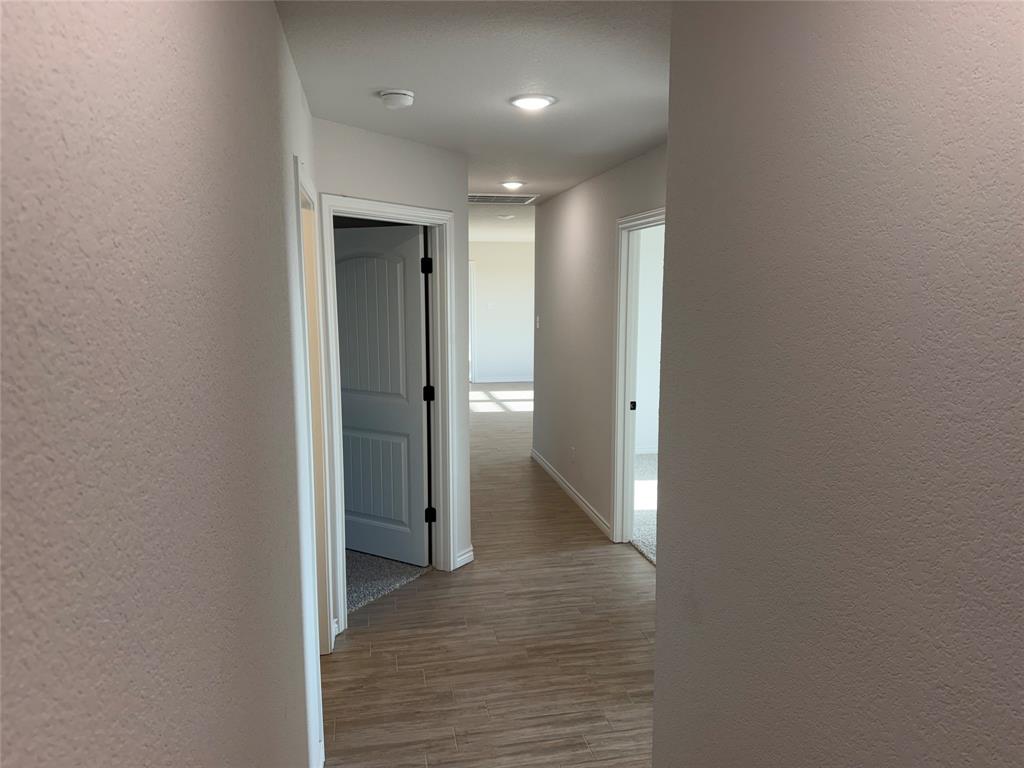 180 Altom Road Springtown, TX 76082 - Photo 12 of 14