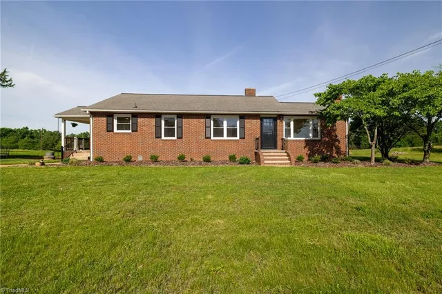 $309,900 | 310 Sedge Garden Road, Kernersville, NC 27284