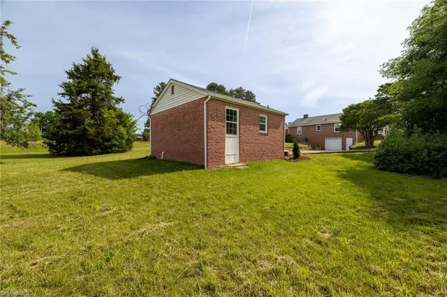 $309,900 | 310 Sedge Garden Road, Kernersville, NC 27284