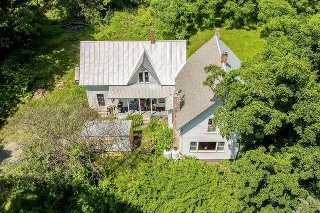 $333,000 | 5717 Highway 5, Thetford, VT 05054