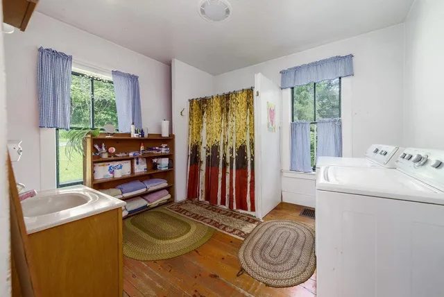 $333,000 | 5717 Highway 5, Thetford, VT 05054